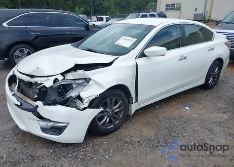 2015 Nissan Altima 2.5 S from USA, damaged, VIN 1N4AL3AP0FC599262